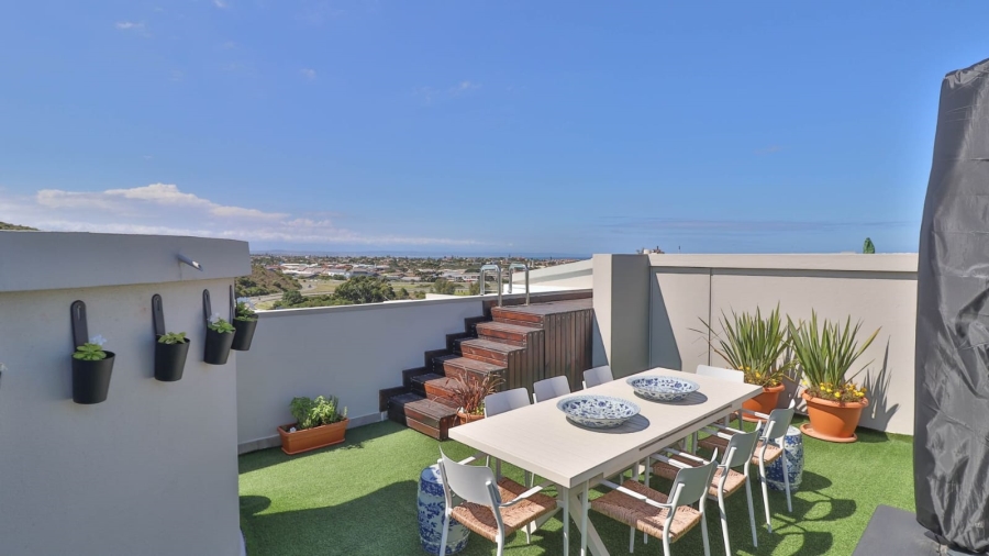 2 Bedroom Property for Sale in Island View Western Cape
